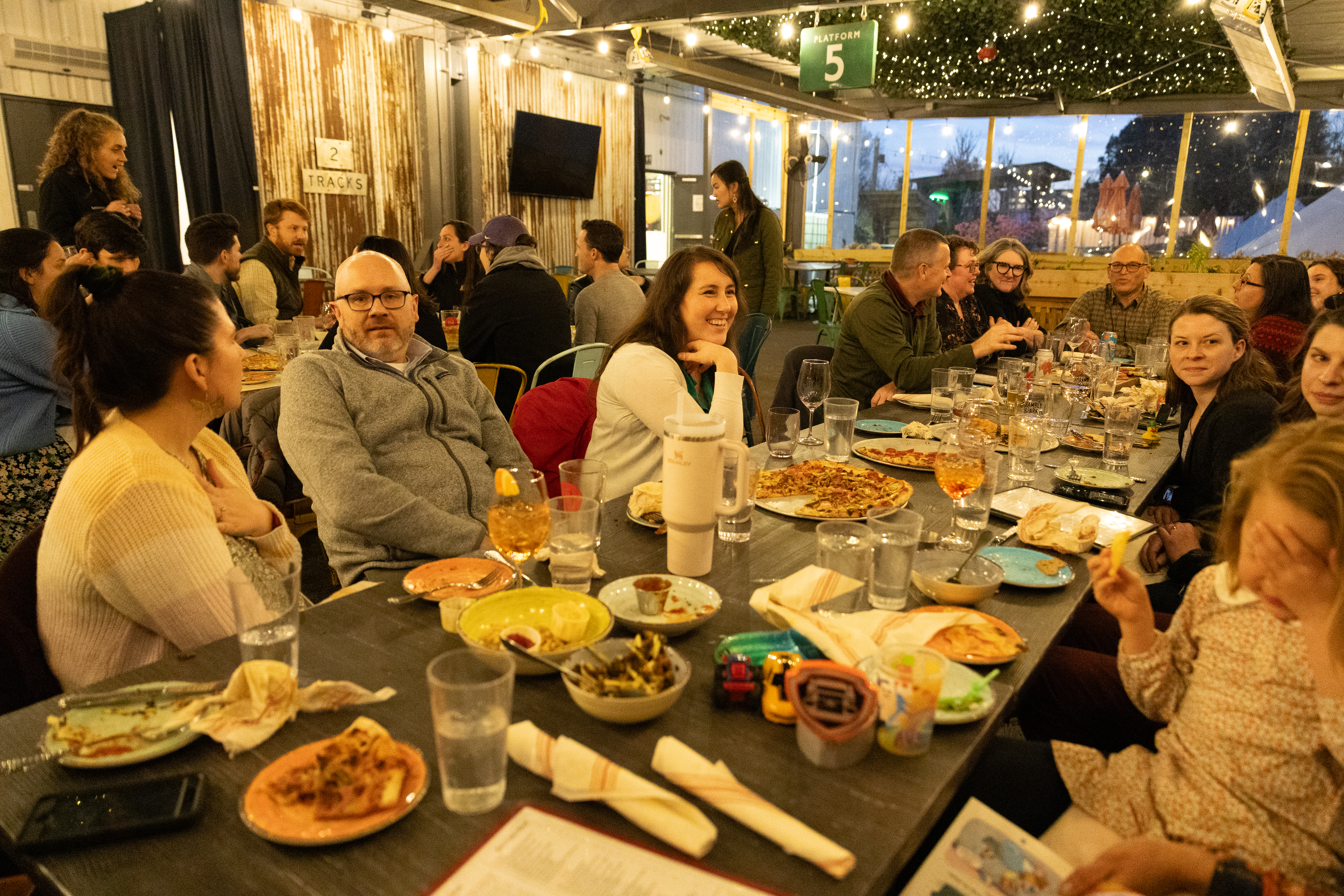 VCU med-peds alumni and residents gathered around a dinner table